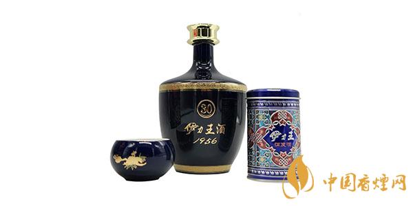 伊力王酒多少钱一瓶 伊力王酒1956铁盒30年价格