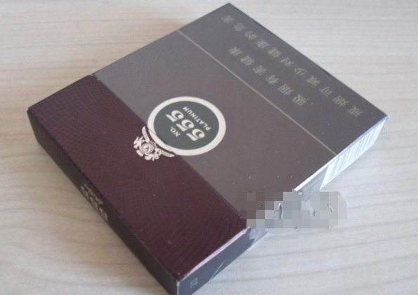 白盒555香烟图片