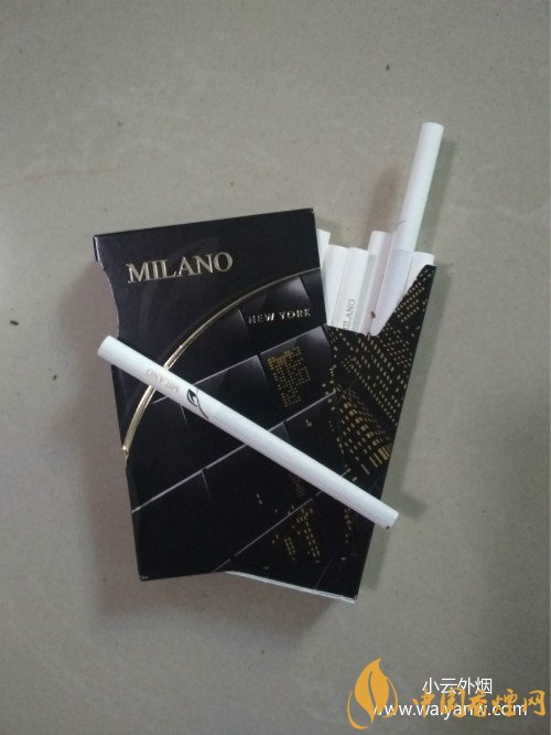 白色米兰香烟图片